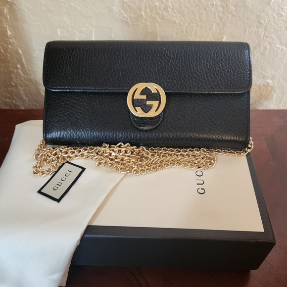 Gucci Interlocking GG Icon Black Leather Wallet on Chain - Picture 1 of 9